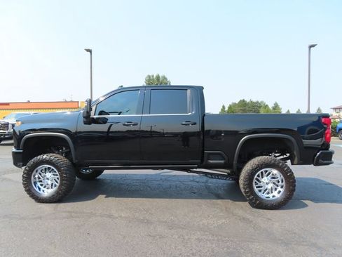 Used 2022 Chevrolet Silverado 3500 High Country w/ Safety Package II AWD/4WD image 4