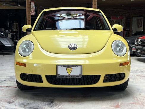Used 2009 Volkswagen Beetle S FWD image 3