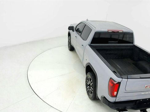 Used 2024 GMC Sierra 1500 AT4 w/ Technology Package AWD/4WD image 16