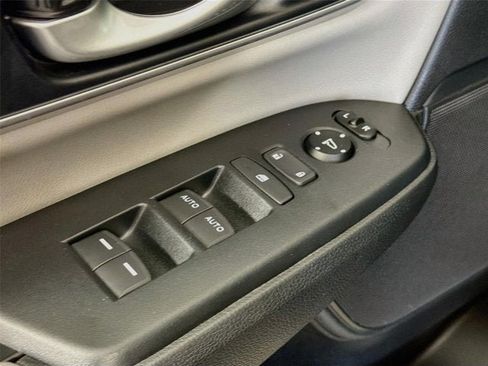 Used 2020 Honda CR-V Touring image 21