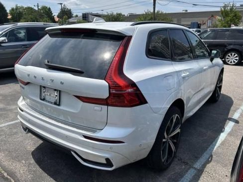 Used 2023 Volvo XC60 T8 Ultimate w/ Climate Package AWD/4WD image 2