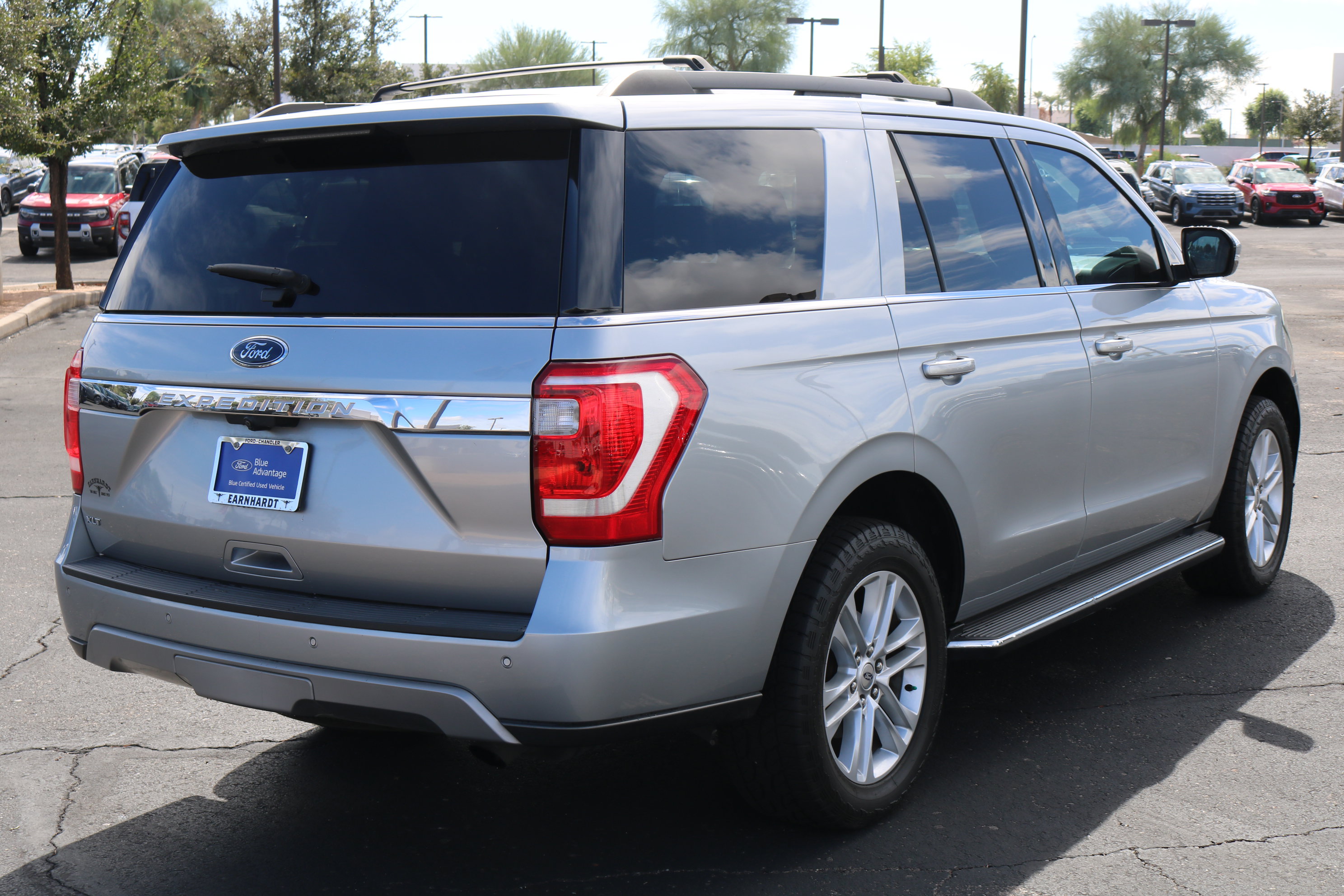 Certified 2020 Ford Expedition XLT w/ Equipment Group 202A AWD/4WD image 5