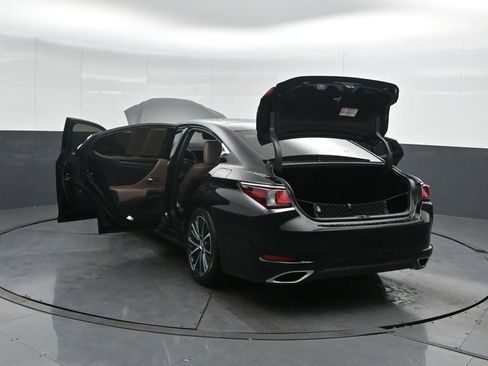 Used 2023 Lexus ES 350 w/ Premium Package image 56