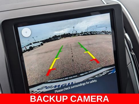 Used 2022 Ford Edge Titanium AWD/4WD image 9