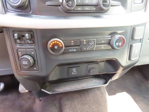 Used 2022 Ford F150 XLT w/ Trailer Tow Package AWD/4WD image 25