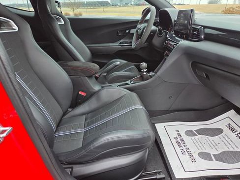 Used 2022 Hyundai Veloster N image 41