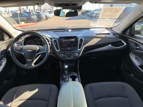 Used 2024 Chevrolet Malibu LT image 17