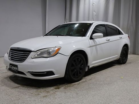 Used 2012 Chrysler 200 LX image 17