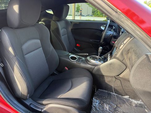Used 2016 Nissan 370Z Coupe RWD image 33