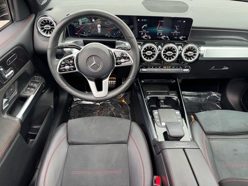 Certified 2021 Mercedes-Benz GLB 250 4MATIC image 19
