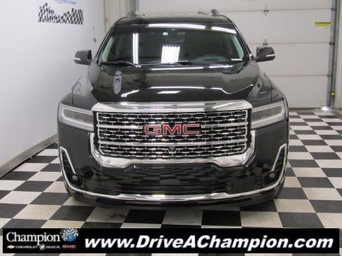 Used 2021 GMC Acadia Denali w/ Denali Ultimate Package image 2
