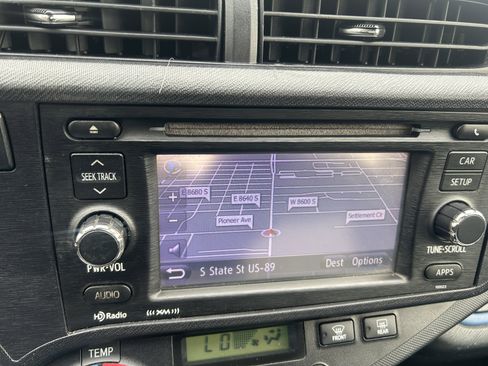 Used 2013 Toyota Prius C Three image 20