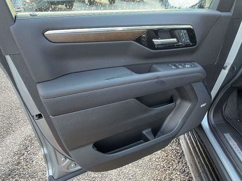 New 2026 Chevrolet Tahoe High Country w/ Sun And Tow Package AWD/4WD image 4