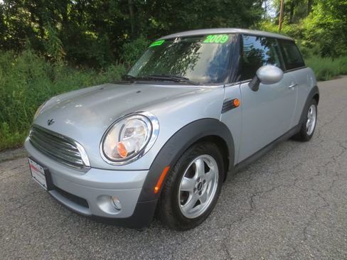 Used 2009 MINI Cooper Hardtop FWD image 1