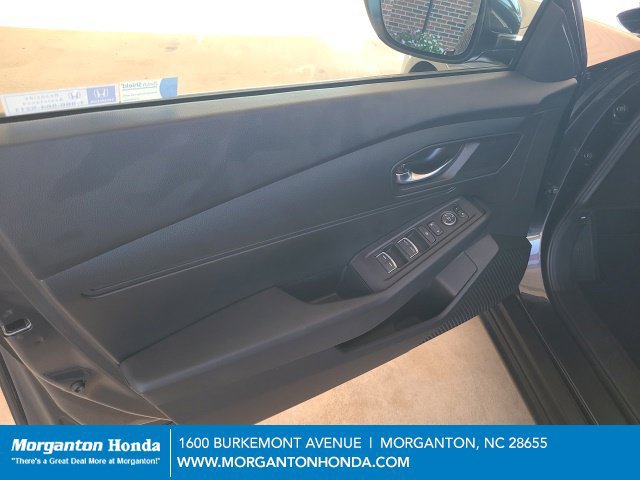 Used 2025 Honda Accord LX image 9