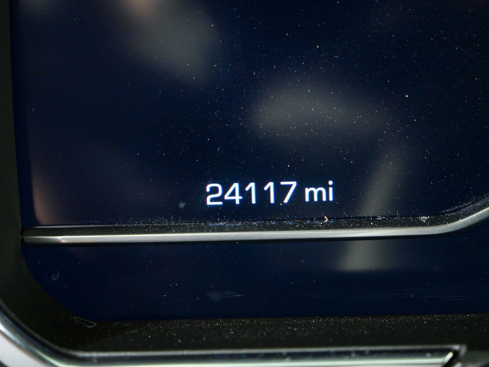 Used 2024 GMC Sierra 1500 Denali Ultimate AWD/4WD image 9