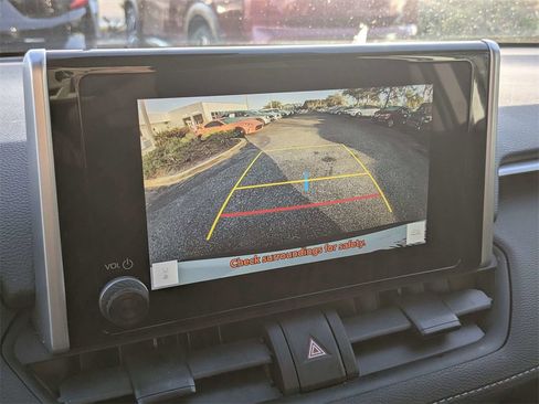 Used 2024 Toyota RAV4 LE image 22