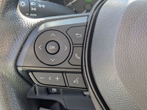 Used 2025 Toyota Corolla LE image 17