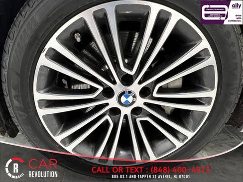 Used 2019 BMW 530i xDrive w/ Convenience Package AWD/4WD image 11