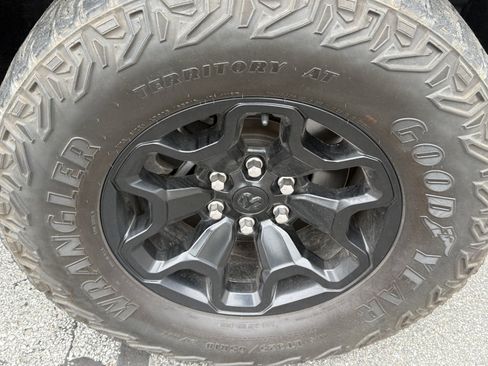 Used 2022 RAM 1500 TRX AWD/4WD image 30