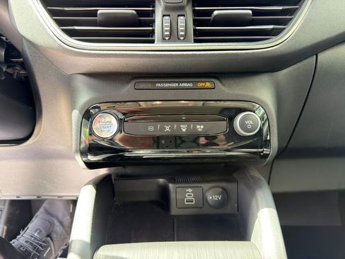 Used 2024 Ford Escape SE FWD image 32