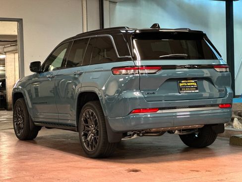 New 2026 Jeep Grand Cherokee Summit w/ Obsidian Package AWD/4WD image 3