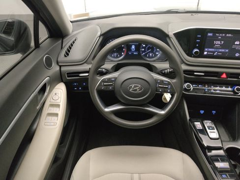 Used 2023 Hyundai Sonata SE w/ Preferred Accessory Package FWD image 22