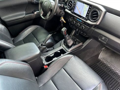 Used 2022 Toyota Tacoma TRD Pro AWD/4WD image 15