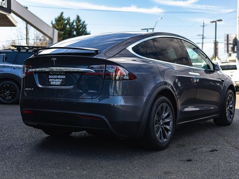 Used 2017 Tesla Model X 100D image 9