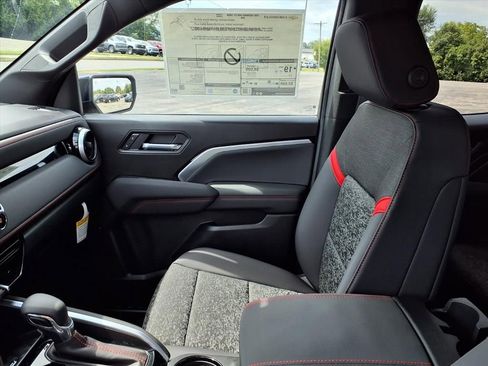 New 2026 Chevrolet Colorado Z71 image 17