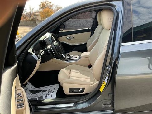Used 2020 BMW 330i Sedan w/ Premium Package image 32