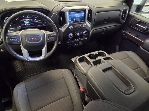 Used 2022 GMC Sierra 2500 SLE w/ SLE Value Package; AWD/4WD image 14