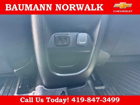 Used 2017 Chevrolet Colorado LT w/ LT Convenience Package RWD image 42