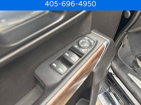 Used 2021 Chevrolet Silverado 1500 High Country w/ Technology Package AWD/4WD image 12