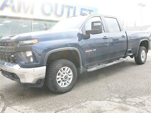 Used 2021 Chevrolet Silverado 2500 W/T w/ WT Convenience Package image 3