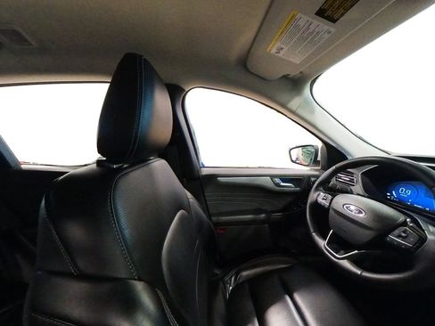 Used 2024 Ford Escape Platinum AWD/4WD image 45