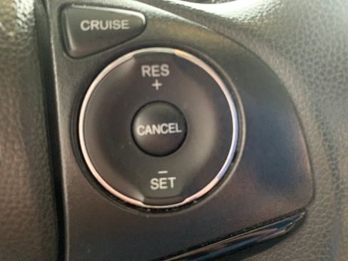 Used 2022 Honda HR-V LX image 18