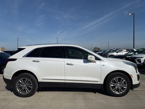Used 2021 Cadillac XT5 Premium Luxury image 2