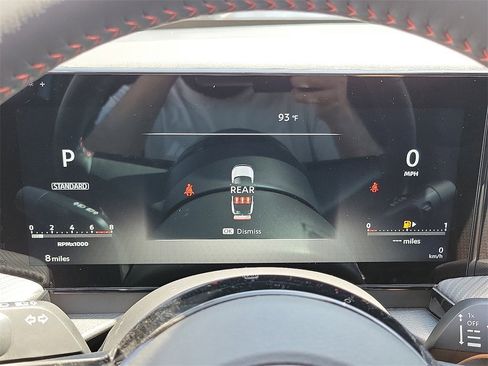 New 2025 Nissan Kicks SR image 8