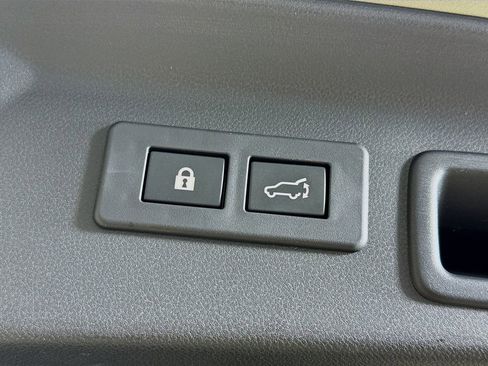 Used 2025 Subaru Forester Touring image 36