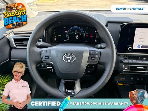 Used 2025 Toyota Camry LE FWD image 18