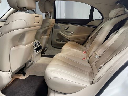 Certified 2019 Mercedes-Benz S 560 4MATIC Sedan image 25