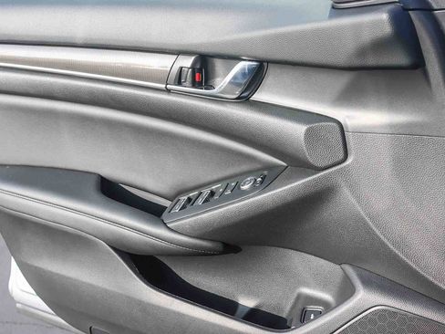 Used 2022 Honda Accord Sport Special Edition image 17