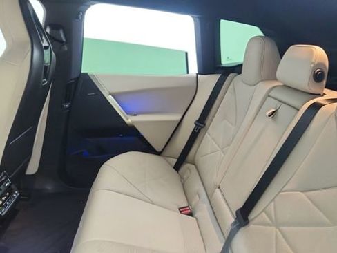 Used 2023 BMW iX xDrive50 w/ Premium Package image 30