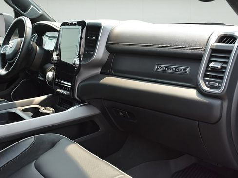 Used 2023 RAM 1500 Laramie AWD/4WD image 21
