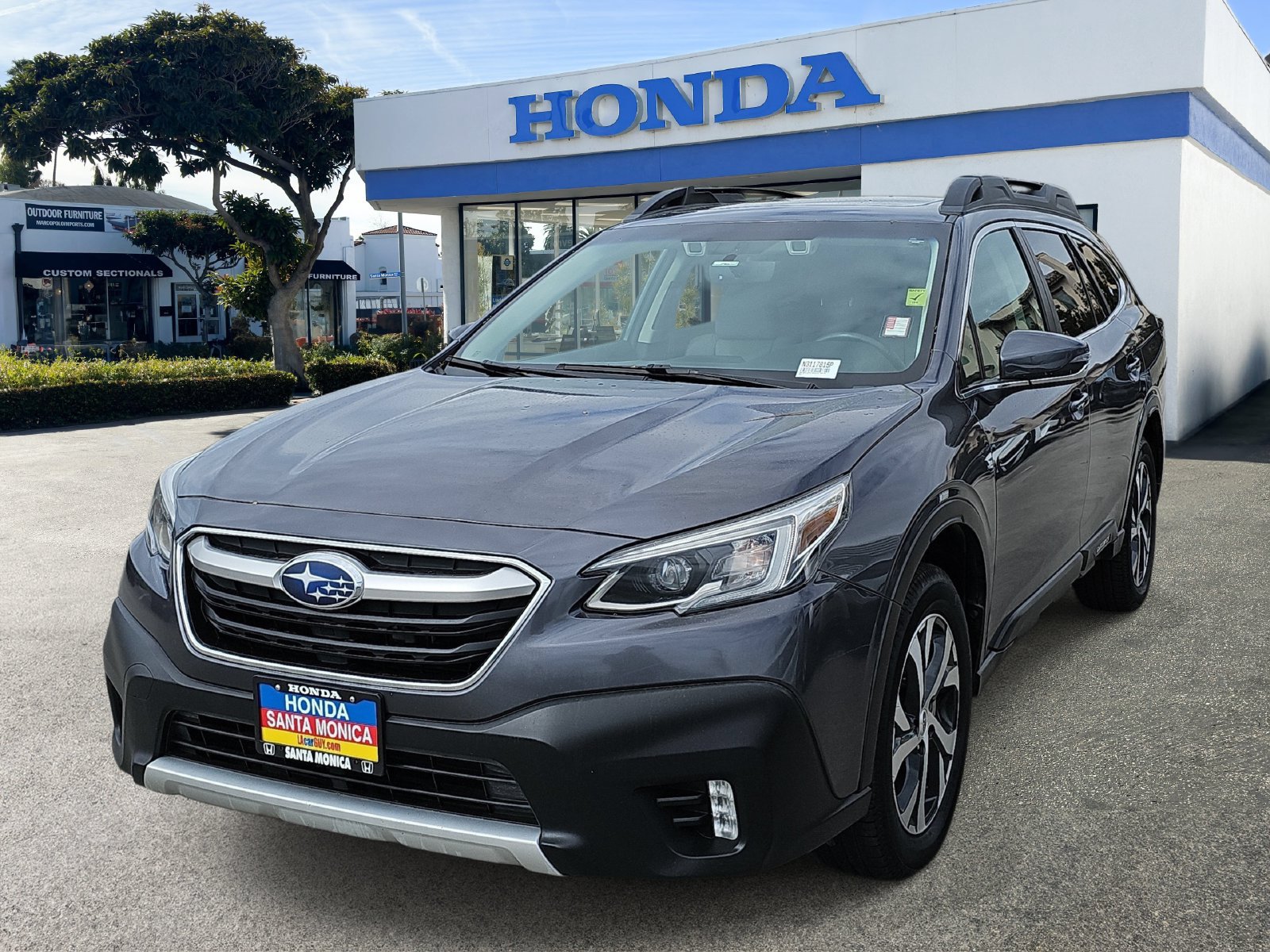Used 2022 Subaru Outback Limited AWD/4WD image 1