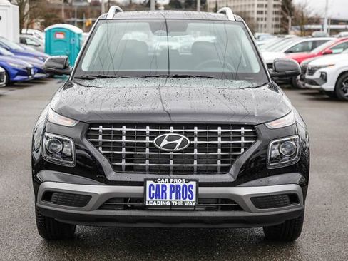 New 2025 Hyundai Venue SEL image 3