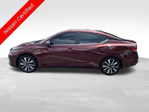 Used 2025 Nissan Sentra SV w/ SV Premium Package FWD image 2