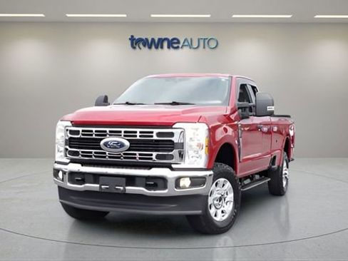 Used 2024 Ford F250 XLT w/ FX4 Off-Road Package image 11