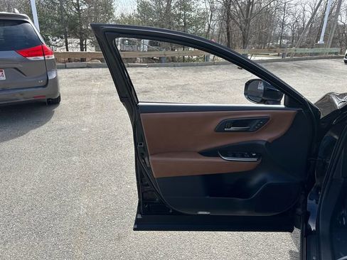 Used 2026 Toyota Crown Limited w/ Advanced Technology Package image 30